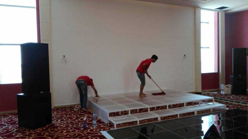 اعمال التنظيف بعد الدهان للمنازل و المكاتب و الشركات وجلي البلاط التنظيف الشامل لمنازل والفلل والقصور الشقق والمجمعات و المكاتب و الشركات تنظيف ما بعد البناء و الدهان للشقق و المطاعم و الشركات و المج...